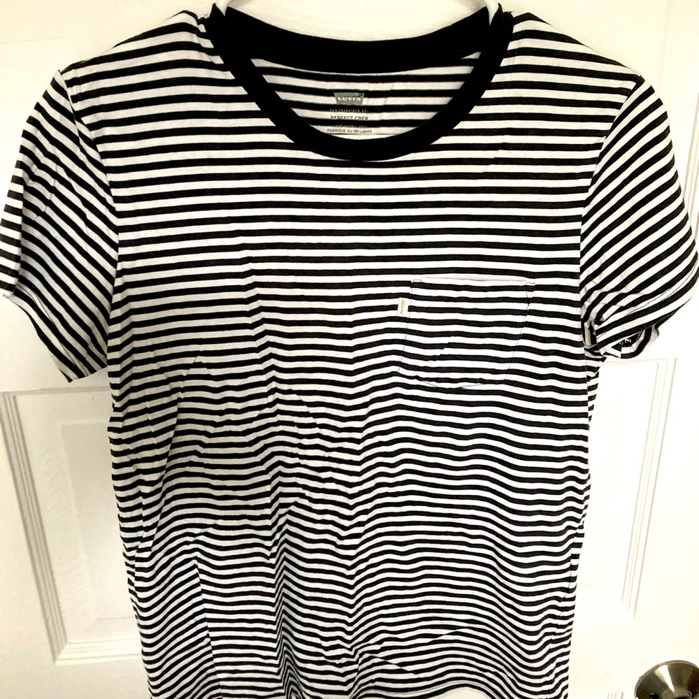 Levi’s Stripped Pocket Tee